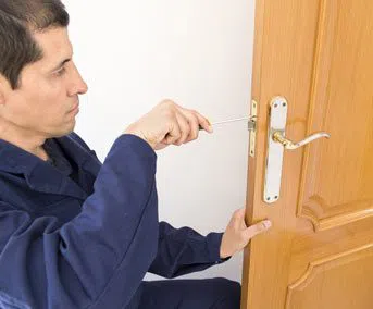 Denver Super Locksmith Denver, CO 303-357-7673 - 16a-Locksmith-Service