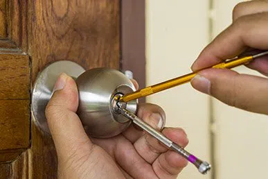 Denver Super Locksmith Denver, CO 303-357-7673 - 4a-lock-opening